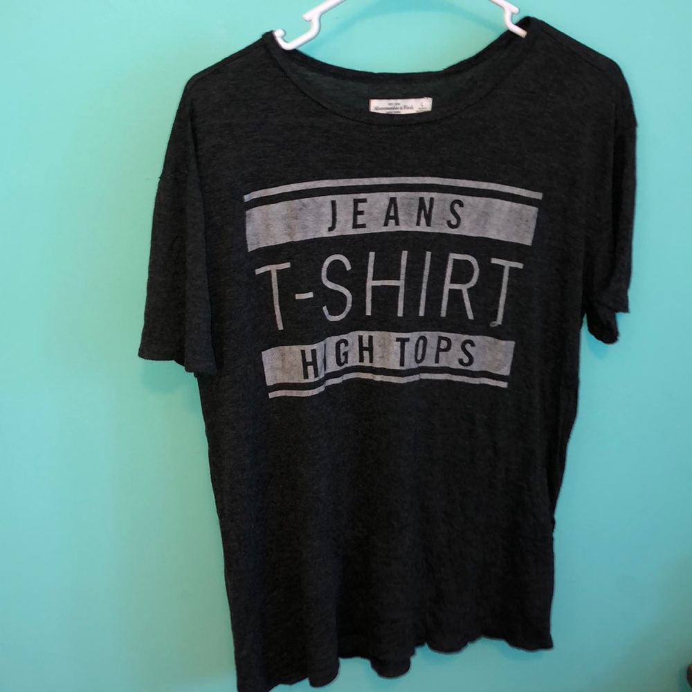 Abercrombie t-shirt